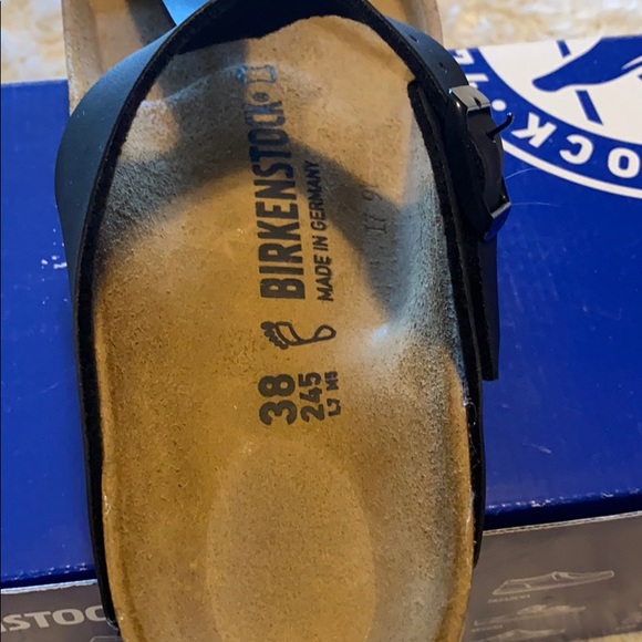 Shoes - Picture 4 of 6